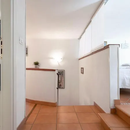 Lamarmora By Interhome בית נופש סנרמו