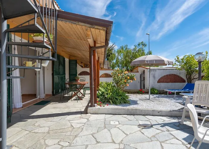 Lamarmora By Interhome בית נופש סנרמו