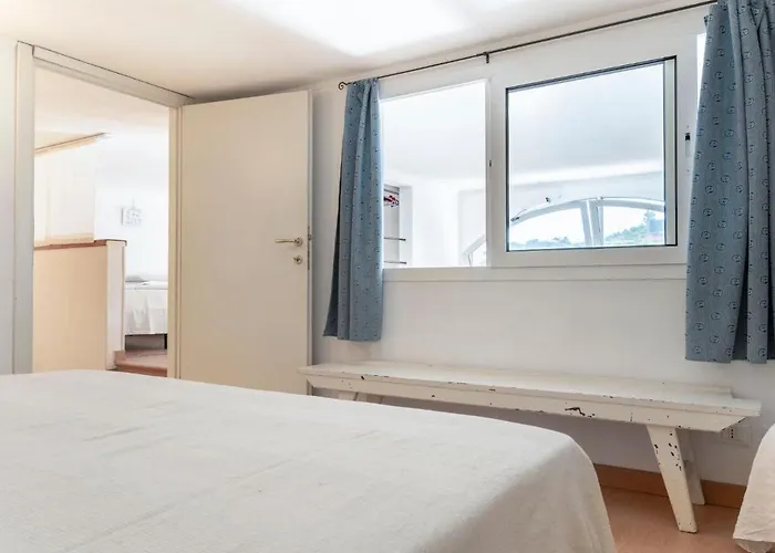 Lamarmora By Interhome * סנרמו